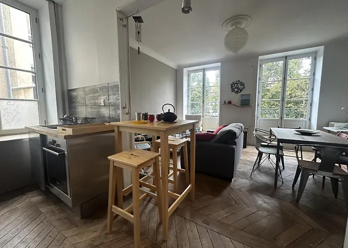 Herem Charme De L Ancien En Centre *