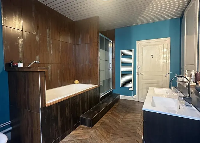 Herem Charme De L Ancien En Centre *