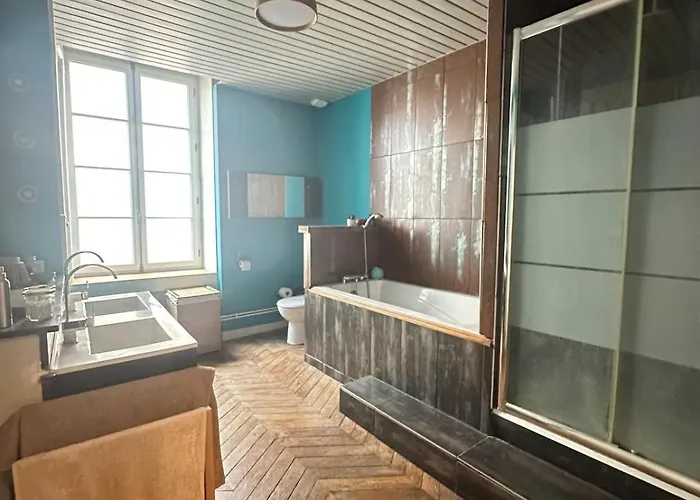 Herem Charme De L Ancien En Centre *